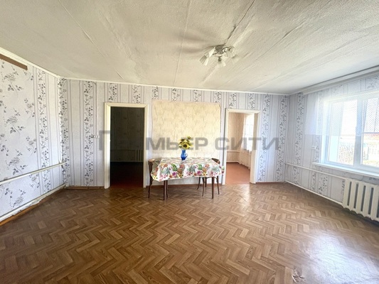 Продам трехкомнатную (3-комн.) квартиру, Центральная ул, 19, Дворцы с