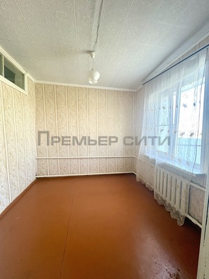 Продам трехкомнатную (3-комн.) квартиру, Центральная ул, 19, Дворцы с