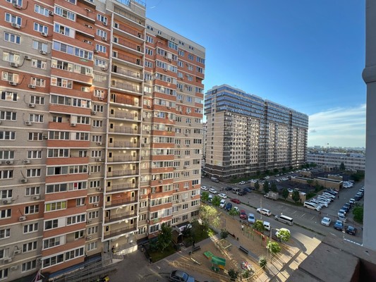 Продам однокомнатную (1-комн.) квартиру, им. Евгении Жигуленко ул, 11к2, Краснодар г