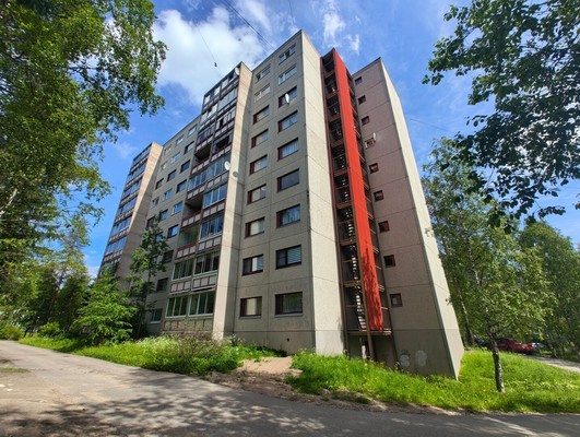 Продам двухкомнатную (2-комн.) квартиру, Карельская ул, 1, Костомукша г