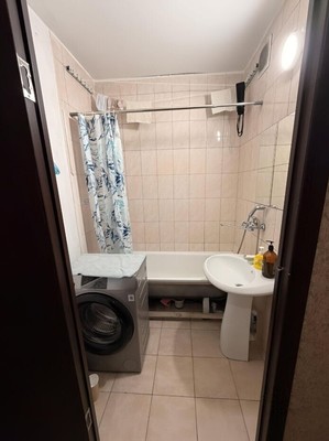 Продам многокомнатную квартиру, Бутлерова ул, 4, Москва г