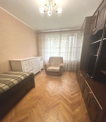 Продам трехкомнатную (3-комн.) квартиру, Красноармейская ул, 19, Раменское г