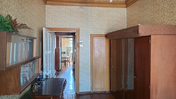 Продам двухкомнатную (2-комн.) квартиру, Первомайский пр-кт, 63, Рязань г