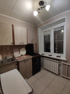 Сдам двухкомнатную (2-комн.) квартиру, Барклая ул, 16к2, Москва г