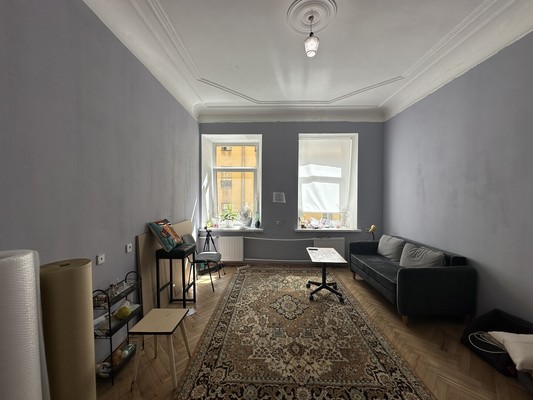 Продам многокомнатную квартиру, 5-я В.О. линия, 64/13А, Санкт-Петербург г