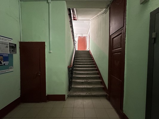 Продам многокомнатную квартиру, 5-я В.О. линия, 64/13А, Санкт-Петербург г
