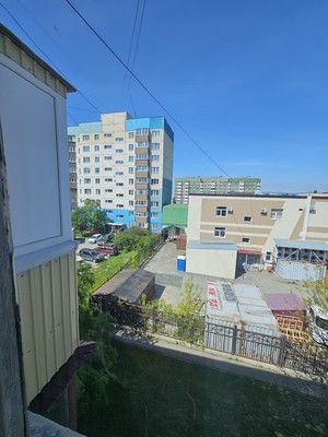 Продам двухкомнатную (2-комн.) квартиру, Мира пр-кт, 239а, Южно-Сахалинск г