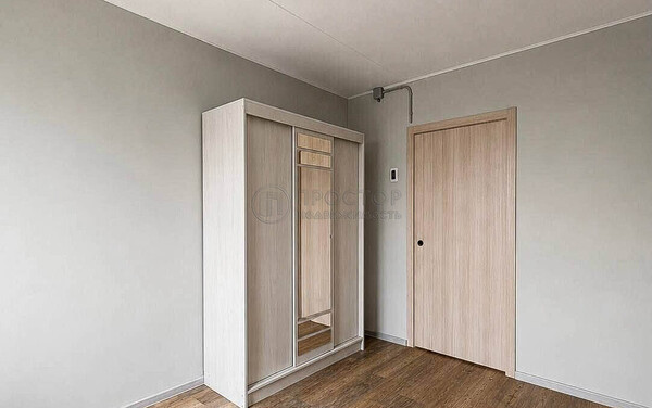 Продам двухкомнатную (2-комн.) квартиру, Павла Корчагина ул, 1, Москва г