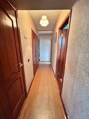 Продам трехкомнатную (3-комн.) квартиру, 60 лет Октября ул, 7, Белоозёрский г