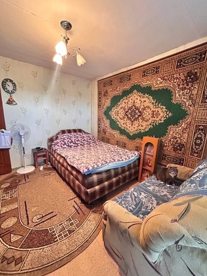 Продам трехкомнатную (3-комн.) квартиру, 60 лет Октября ул, 7, Белоозёрский г