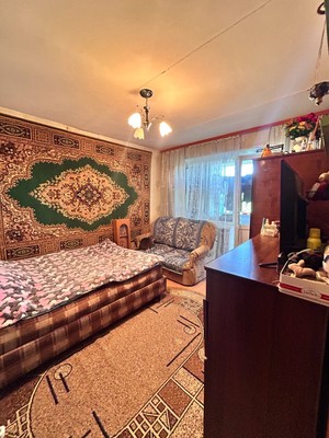 Продам трехкомнатную (3-комн.) квартиру, 60 лет Октября ул, 7, Белоозёрский г