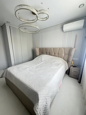 Продам трехкомнатную (3-комн.) квартиру, Ленина ул, 82, Армавир г