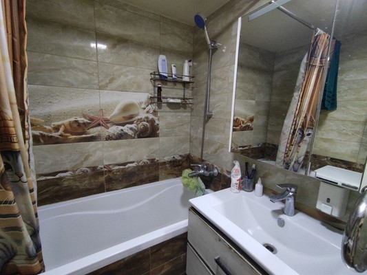Продам двухкомнатную (2-комн.) квартиру, Гагарина ул, 126, Чехов г