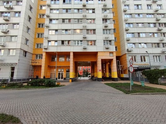 Продам трехкомнатную (3-комн.) квартиру, Кирова ул, 12к1, Люберцы г