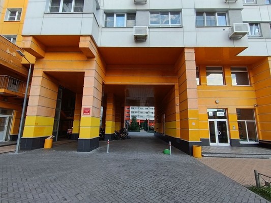 Продам трехкомнатную (3-комн.) квартиру, Кирова ул, 12к1, Люберцы г