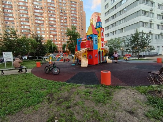 Продам трехкомнатную (3-комн.) квартиру, Кирова ул, 12к1, Люберцы г