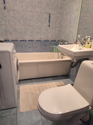 Продам однокомнатную (1-комн.) квартиру, Дмитровка Б. ул, 2, Москва г