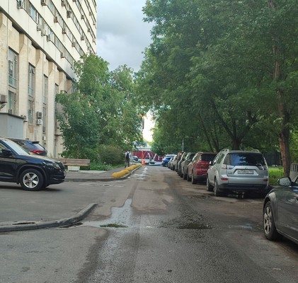 Продам однокомнатную (1-комн.) квартиру, Дмитровка Б. ул, 2, Москва г