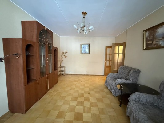Продам двухкомнатную (2-комн.) квартиру, Петровский проезд, 20, Видное г