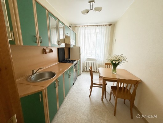 Продам двухкомнатную (2-комн.) квартиру, Петровский проезд, 20, Видное г