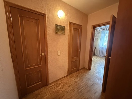 Продам двухкомнатную (2-комн.) квартиру, Петровский проезд, 20, Видное г