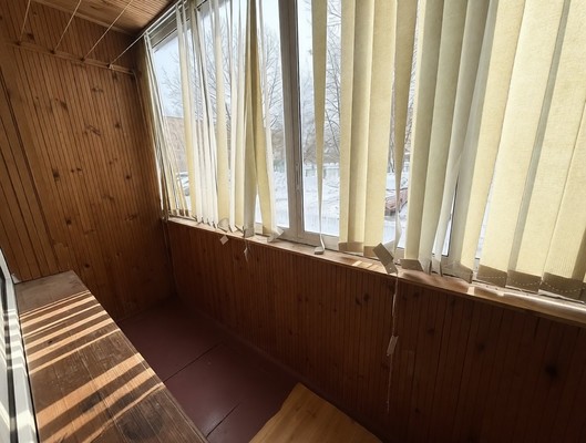 Продам двухкомнатную (2-комн.) квартиру, Петровский проезд, 20, Видное г