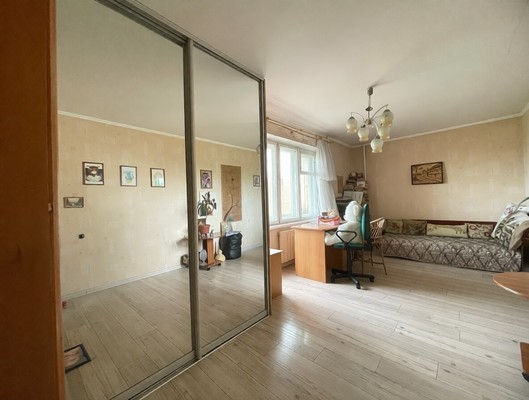 Продам двухкомнатную (2-комн.) квартиру, Дзержинского пр-кт, 168, Новороссийск г