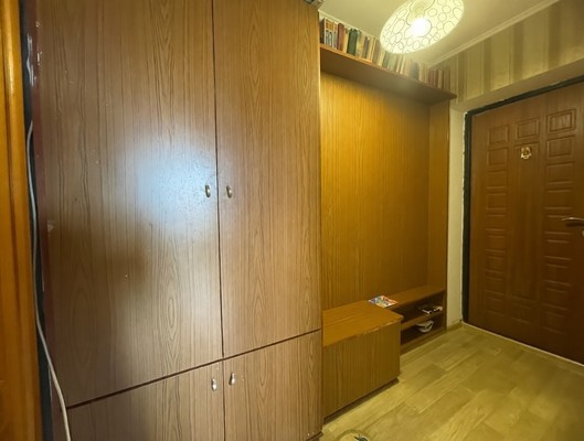 Продам двухкомнатную (2-комн.) квартиру, Дзержинского пр-кт, 168, Новороссийск г