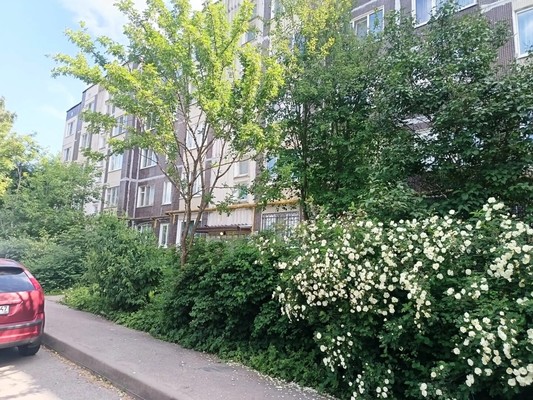 Продам двухкомнатную (2-комн.) квартиру, Генерала Кныша ул, 1, Гатчина г