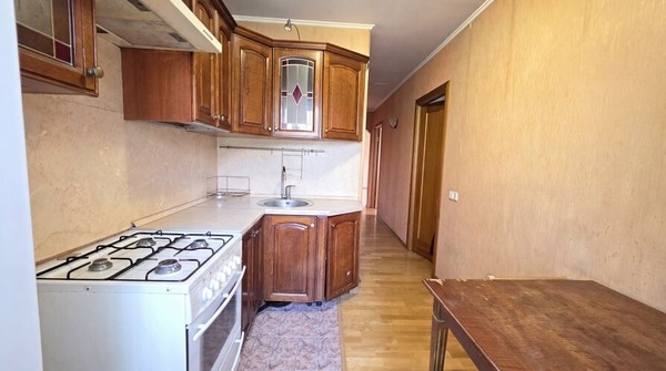 Продам трехкомнатную (3-комн.) квартиру, Г.И.Котовского ул, 5, Реутов г