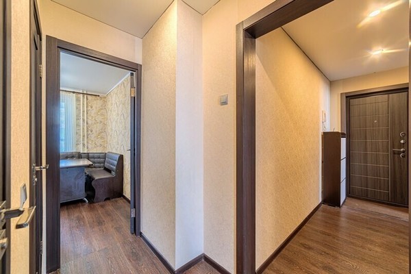 Продам трехкомнатную (3-комн.) квартиру, Зеленодольская ул, 68, Пенза г