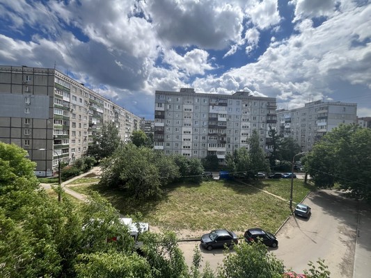 Продам трехкомнатную (3-комн.) квартиру, Генерала Зимина ул, 18, Нижний Новгород г