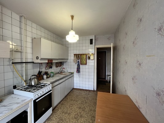 Продам трехкомнатную (3-комн.) квартиру, Генерала Зимина ул, 18, Нижний Новгород г