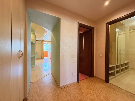 Продам трехкомнатную (3-комн.) квартиру, Деловая ул, 22к2, Нижний Новгород г