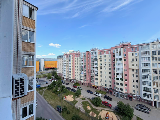 Продам трехкомнатную (3-комн.) квартиру, Деловая ул, 22к2, Нижний Новгород г