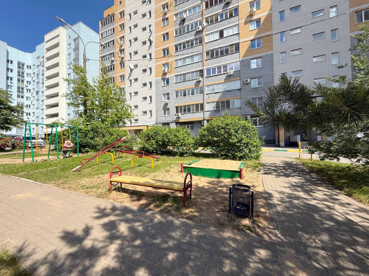 Продам трехкомнатную (3-комн.) квартиру, Деловая ул, 22к2, Нижний Новгород г