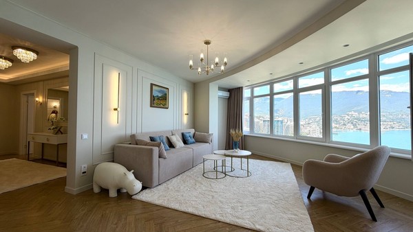 Продам трехкомнатную (3-комн.) квартиру, Виноградная ул, 101, Ялта г