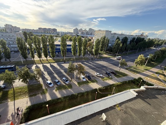 Продам двухкомнатную (2-комн.) квартиру, Ленинский пр-кт, 132, Воронеж г