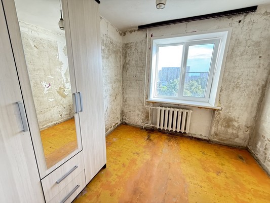 Продам двухкомнатную (2-комн.) квартиру, Ленинский пр-кт, 132, Воронеж г
