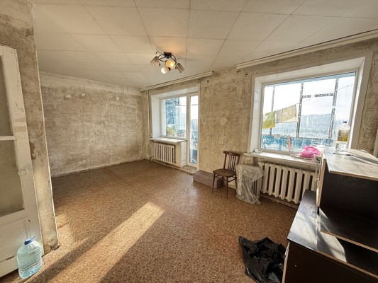 Продам двухкомнатную (2-комн.) квартиру, Ленинский пр-кт, 132, Воронеж г