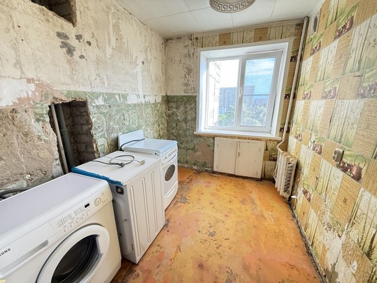 Продам двухкомнатную (2-комн.) квартиру, Ленинский пр-кт, 132, Воронеж г