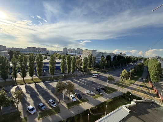 Продам двухкомнатную (2-комн.) квартиру, Ленинский пр-кт, 132, Воронеж г