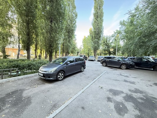 Продам двухкомнатную (2-комн.) квартиру, Ленинский пр-кт, 132, Воронеж г