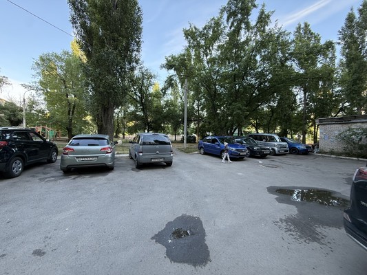 Продам двухкомнатную (2-комн.) квартиру, Ленинский пр-кт, 132, Воронеж г