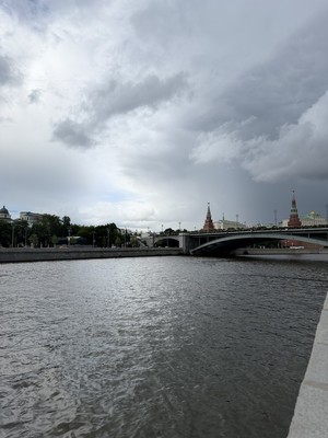 Продам многокомнатную квартиру, Серафимовича ул, 2, Москва г