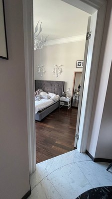 Продам многокомнатную квартиру, Серафимовича ул, 2, Москва г