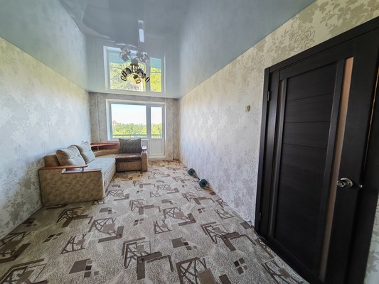 Продам трехкомнатную (3-комн.) квартиру, Победы пр-кт, 45к3, Комсомольск-на-Амуре г