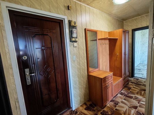 Продам трехкомнатную (3-комн.) квартиру, Победы пр-кт, 45к3, Комсомольск-на-Амуре г