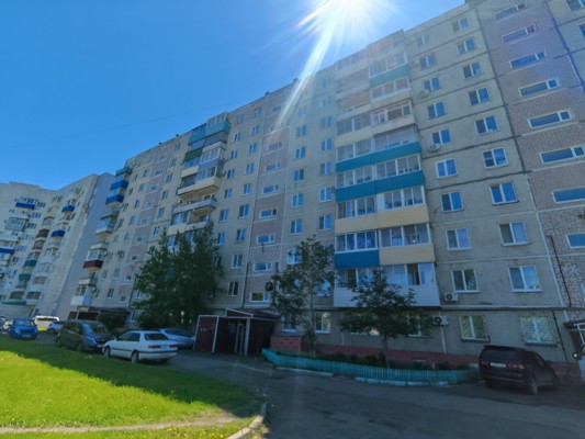 Продам трехкомнатную (3-комн.) квартиру, Победы пр-кт, 45к3, Комсомольск-на-Амуре г