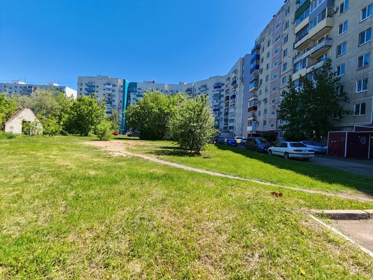 Продам трехкомнатную (3-комн.) квартиру, Победы пр-кт, 45к3, Комсомольск-на-Амуре г